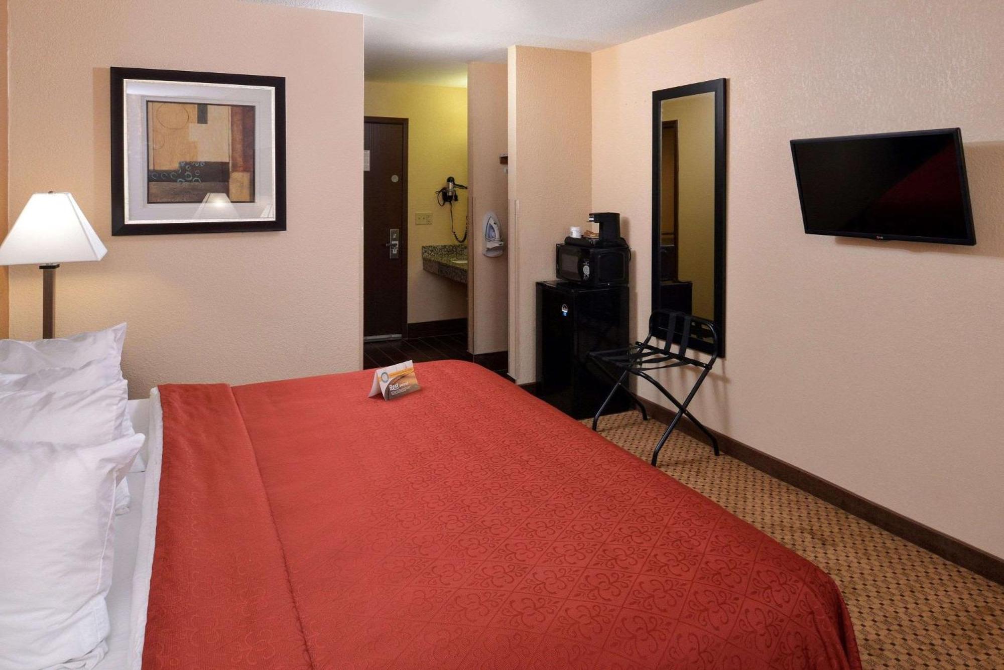 Quality Inn Эпплтон Экстерьер фото